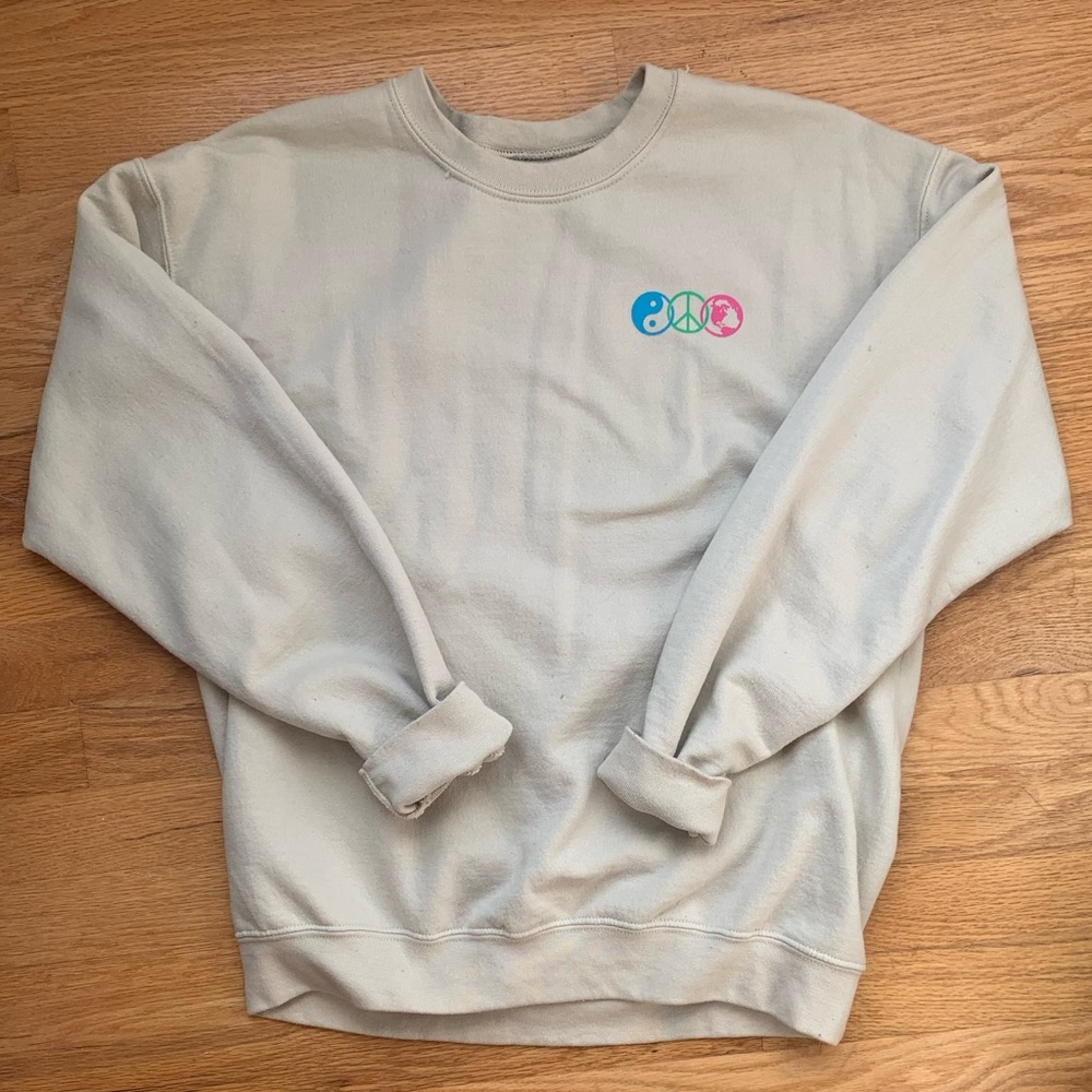 Earth Peace Yin Yang Crewneck